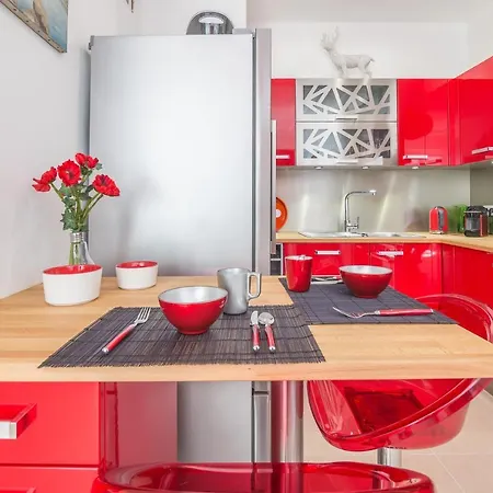 Le Tresor De Promenade-nice: Seafront 2 Bed Luxury Apartment. Balcony; Ac *